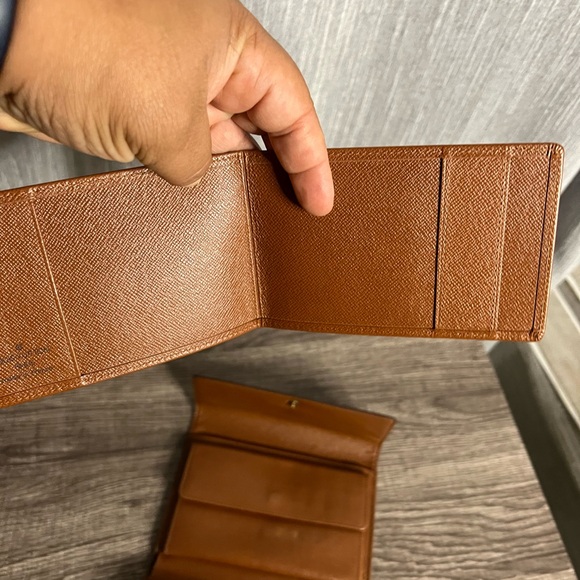 Louis Vuitton Alexandra Monogram Trifold Wallet - Picture 7 of 12